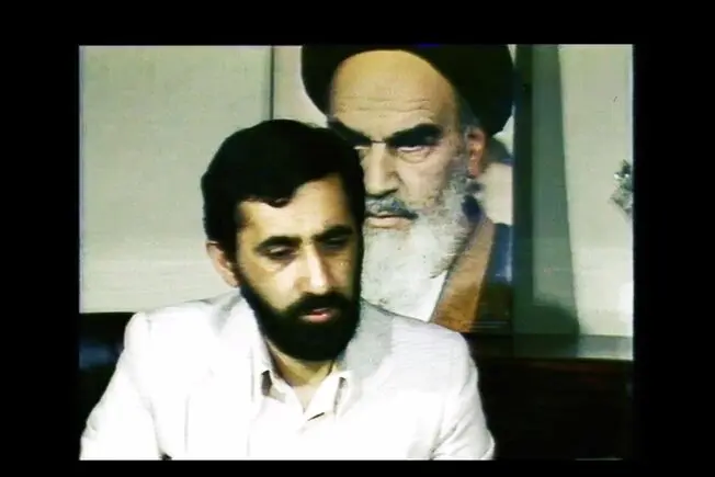ویدیو-از ابتدای انقلاب و جنگ تحمیلی ، همواره سیاست خارجی جمهوری اسلامی ایران متکی به میدان بوده است