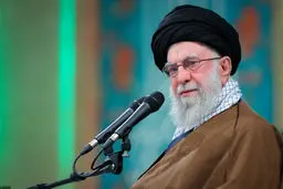 در میدان تبلیغات آرایش جنگی بگیرید