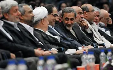 ولایتی: نظام پزشکي جلوي زيرميزي را بگيرد
