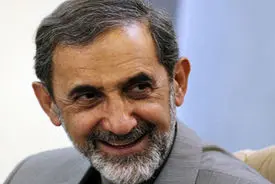 کتاب «بیداری اسلامی» به قلم علی اکبر ولایتی در مدارس تدریس می‌شود