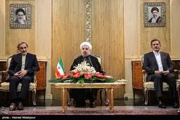 حضور ولایتی در مراسم استقبال از رییس‌جمهور/ عکس