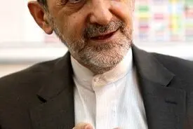 گفت و گوی دکتر ولایتی با خبرگزاری فارس/ عکس