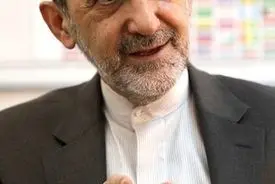 گفت و گوی دکتر ولایتی با خبرگزاری فارس/ عکس