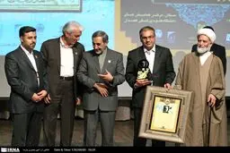دکتر ولایتی: تمام دنیا به بزرگی بوعلی سینا اقرار کرده اند
