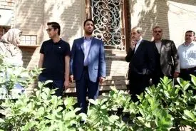تصاویر حضور دکتر ولایتی پای صندوق های رای گیری