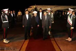 استقبال ولایتی از روحانی در بازگشت از سفر تاجیکستان/عکس