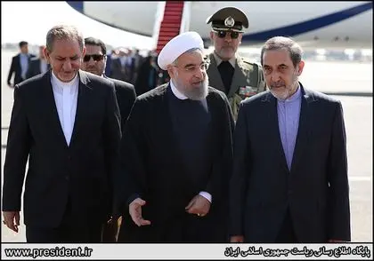 استقبال از رئیس جمهور در بازگشت از آمریکا