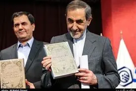 تصاویر رونمایی از چهار کتاب علی‌اکبر ولایتی در حوزه پزشکی