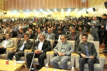 در جمع دانشجویان دانشگاه آزاد تبریز