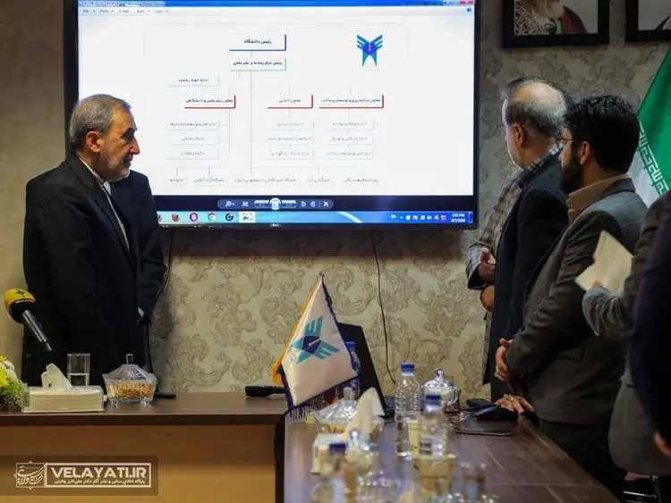 بازدید از ساختمان مرکز رسانه و نشر علمی دانشگاه آزاد به مناسبت روز خبرنگار