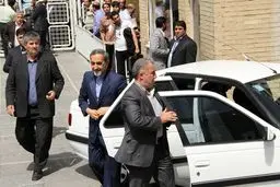 حضور در ستاد انتخابات