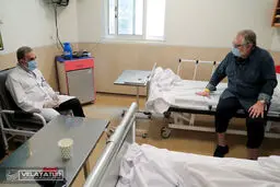 عیادت دکتر ولایتی و بررسی روند درمانی دکترنادر طالب زاده