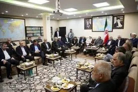 دیدار جمعی از دیپلماتهای وزارت امورخارجه با دکتر ولایتی