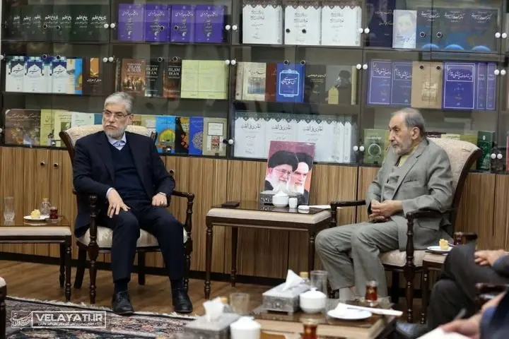 دیدار دکتر ولایتی با دکتر سیمایی صراف وزیر محترم علوم، تحقیقات و فناوری