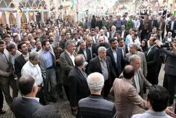 استقبال مردم ساری و زیارت گلزار شهدا