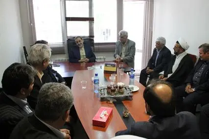 همفکری دکتر ولایتی و مسئولان اتحادیه املاک درباره وضعیت مسکن