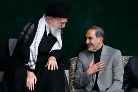 تصاویری از دکتر علی اکبر ولایتی در کنار رهبر شهید انقلاب(دوران رهبری)