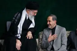 تصاویری از دکتر علی اکبر ولایتی در کنار رهبر شهید انقلاب(دوران رهبری)