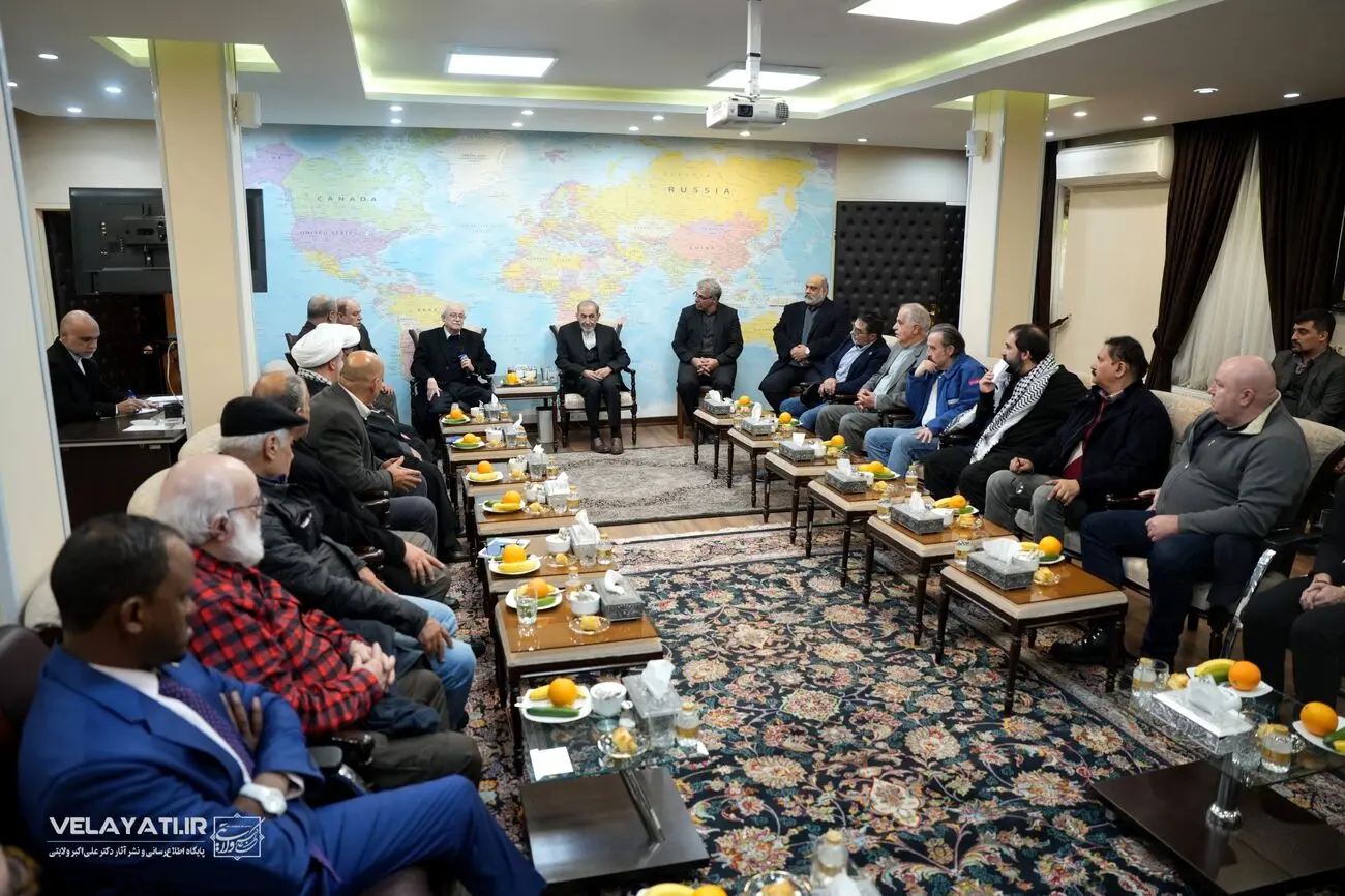 گزارش تصویری-دیدار جمعی از شخصیت‌ها و نخبگان برجسته مجمع جهانی حامیان مقاومت با دکتر علی اکبر ولایتی